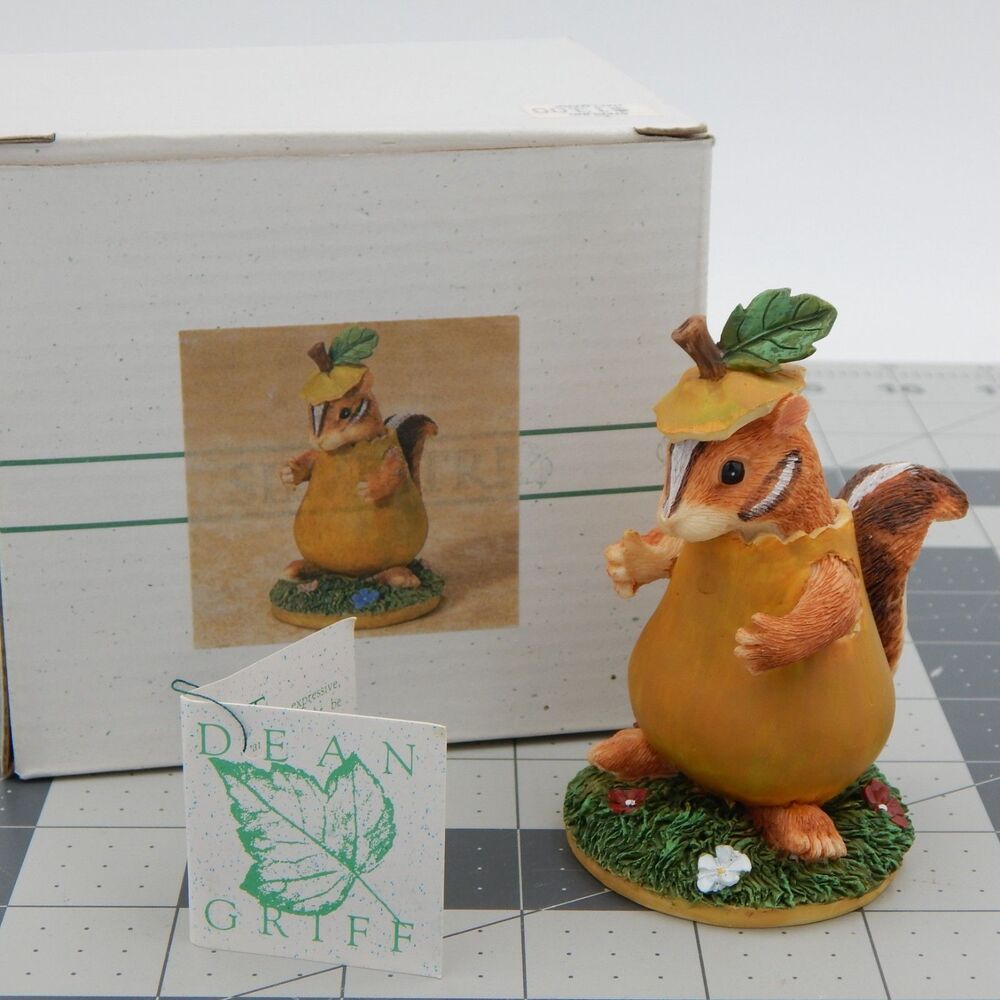 Charming Tails Chancey's Pear Costume Chipmunk Figure 87431 Silvestri 1996 Vtg